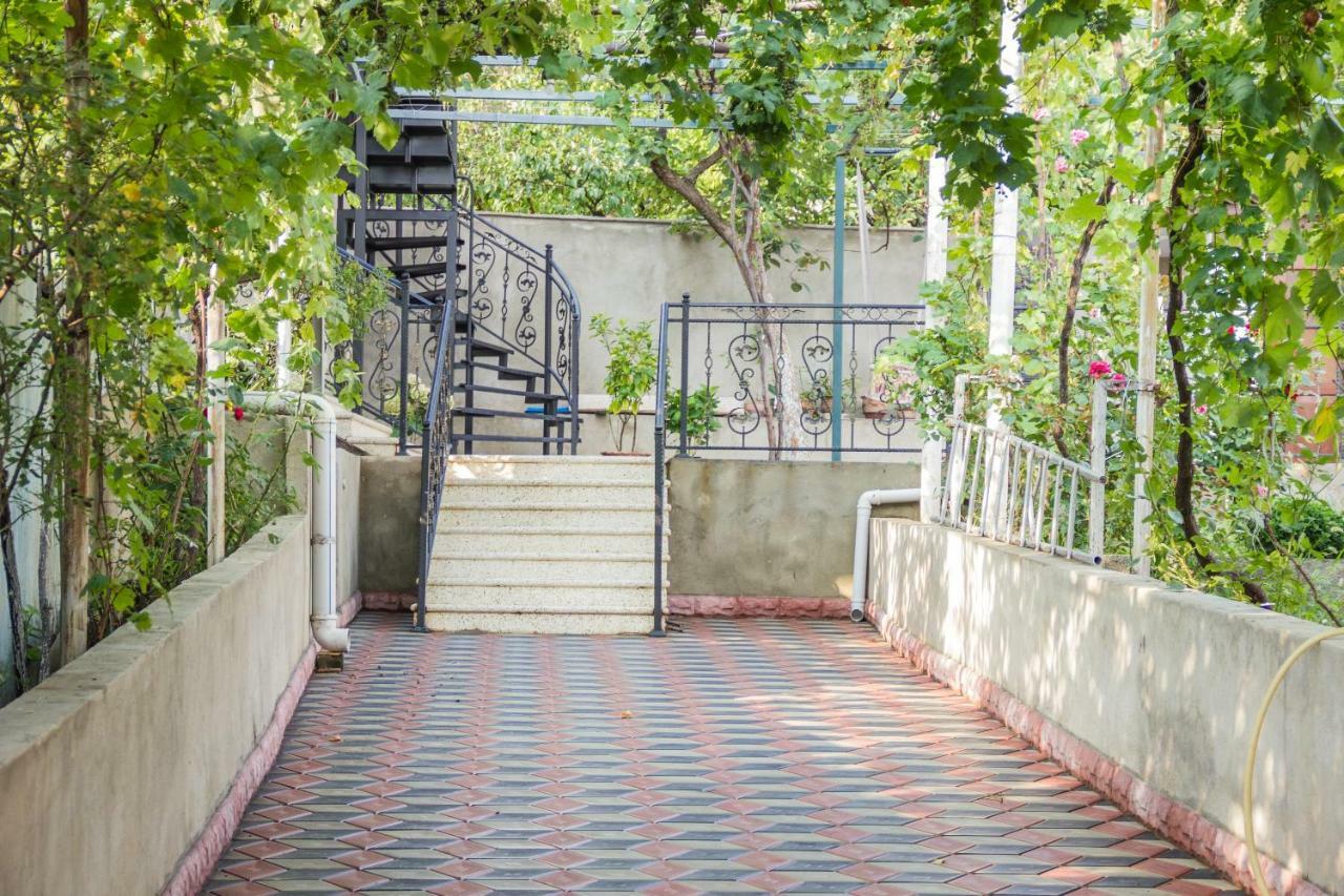 Apartament Sofia 第比利斯 外观 照片